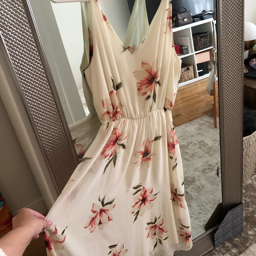 Flowy and Floral🌸 Midi Dress, like NEW!